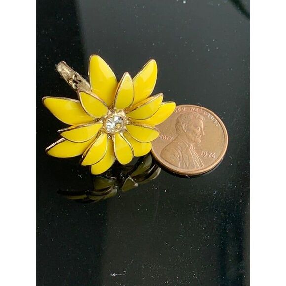 Vintage Yellow Sunflower Yellow Flower Ring Size 7 - Picture 4 of 7